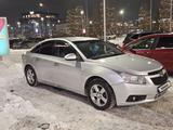 Chevrolet Cruze 2010 года за 2 600 000 тг. в Астана – фото 2