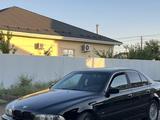 BMW 523 1998 года за 2 150 000 тг. в Атырау – фото 3