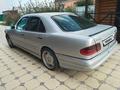 Mercedes-Benz E 320 1999 года за 2 700 000 тг. в Астана – фото 4