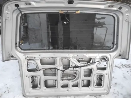Дверь багажника на Делику булкуүшін38 000 тг. в Усть-Каменогорск – фото 2