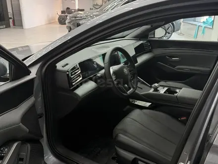 BYD Qin L DM-i Leading 2025 года за 10 600 000 тг. в Усть-Каменогорск – фото 4