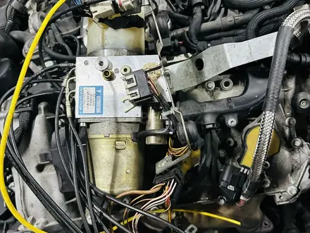 SLK200 гидронасос крыши за 30 000 тг. в Алматы