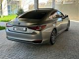Lexus ES 250 2020 года за 22 000 000 тг. в Шымкент – фото 4