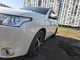 Mitsubishi Outlander 2013 года за 8 100 000 тг. в Алматы – фото 2