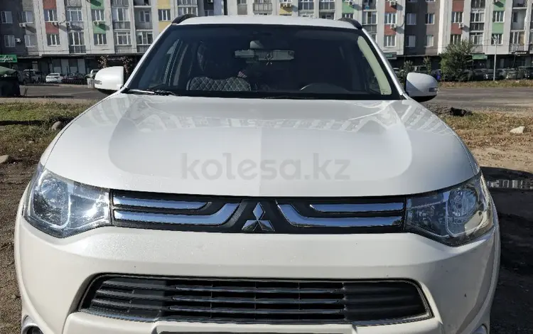 Mitsubishi Outlander 2013 года за 8 100 000 тг. в Алматы