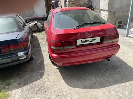 Toyota Carina E 1995 года за 1 500 000 тг. в Алматы – фото 3