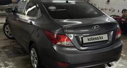 Hyundai Accent 2014 годаfor2 580 000 тг. в Петропавловск – фото 2