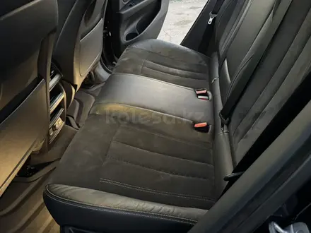 BMW X6 2018 года за 18 000 000 тг. в Алматы – фото 11