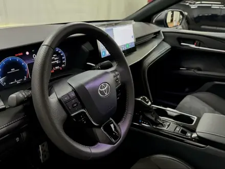 Toyota Camry 2025 года за 21 500 000 тг. в Уральск – фото 3