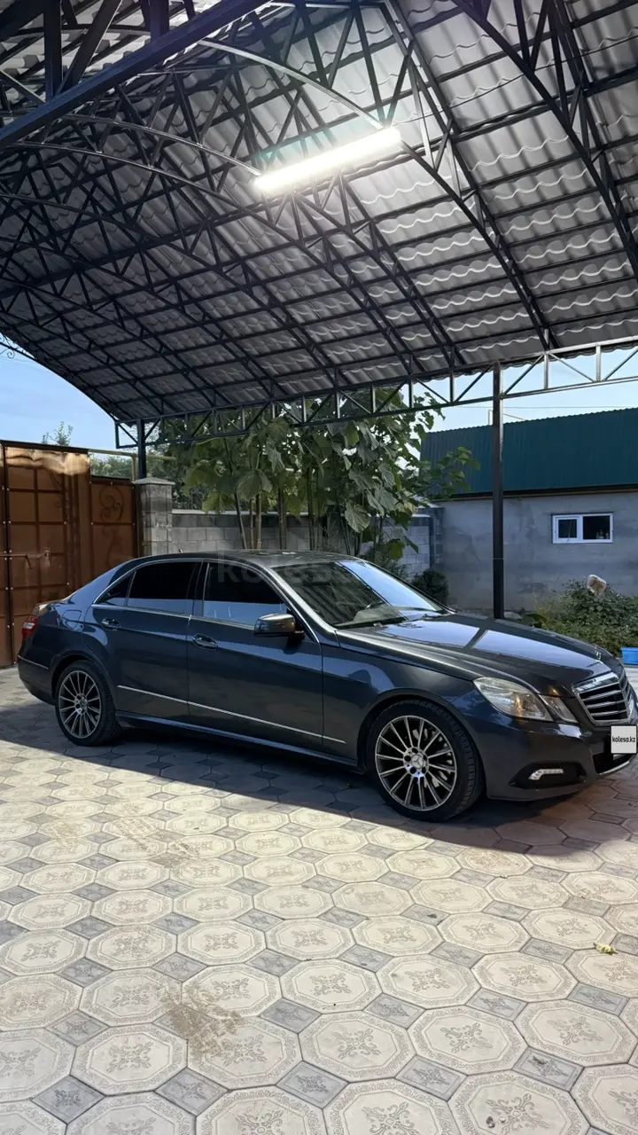 Mercedes-Benz E-Class, 2009