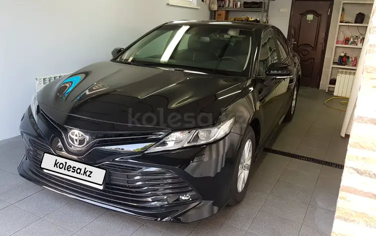 Toyota Camry 2019 года за 11 600 000 тг. в Алматы