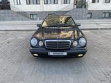Mercedes-Benz E 320 1998 годаfor6 700 000 тг. в Актау – фото 2