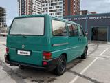 Volkswagen Transporter 1999 годаfor3 725 000 тг. в Астана – фото 5