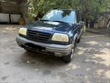 Suzuki Grand Vitara 2004 годаүшін2 800 000 тг. в Алматы