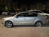 Volkswagen Passat 2011 годаүшін4 300 000 тг. в Астана – фото 2