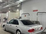 Mercedes-Benz E 230 1997 года за 1 500 000 тг. в Кокшетау – фото 3