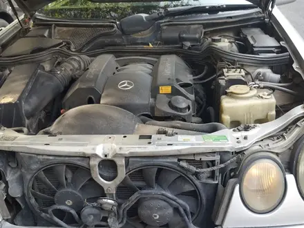 Mercedes-Benz E 280 1998 года за 2 500 000 тг. в Алматы – фото 11