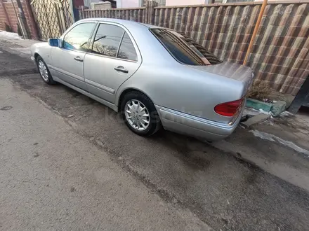 Mercedes-Benz E 280 1998 года за 2 500 000 тг. в Алматы – фото 15