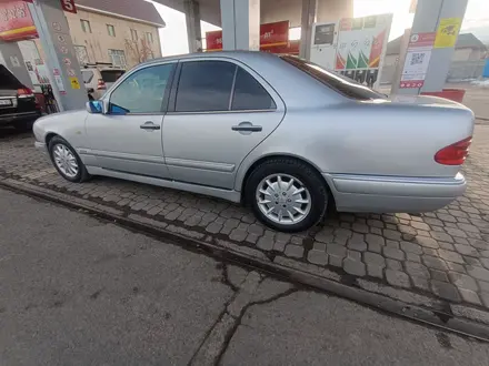 Mercedes-Benz E 280 1998 года за 2 500 000 тг. в Алматы – фото 17