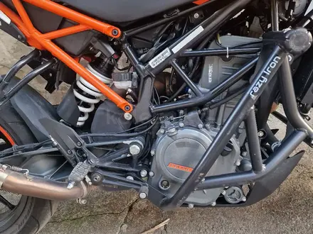 KTM  250 Duke 2017 года за 1 450 000 тг. в Алматы – фото 9