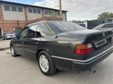 Mercedes-Benz E 230 1992 года за 2 000 000 тг. в Костанай – фото 3