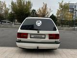 Volkswagen Passat 1993 годаfor2 500 000 тг. в Шымкент – фото 4