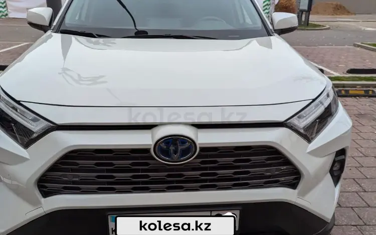 Toyota RAV4 2022 годаfor17 800 000 тг. в Алматы