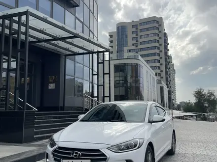 Hyundai Elantra 2018 года за 8 000 000 тг. в Алматы – фото 4