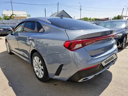 Kia K5 2021 года за 8 550 000 тг. в Алматы – фото 4