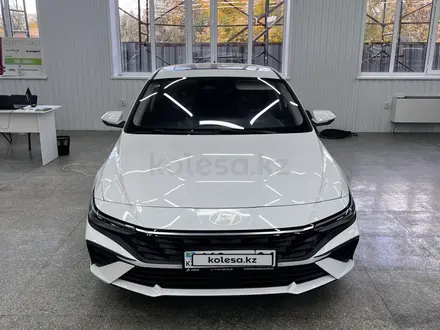 Hyundai Elantra 2024 года за 9 500 000 тг. в Астана – фото 2