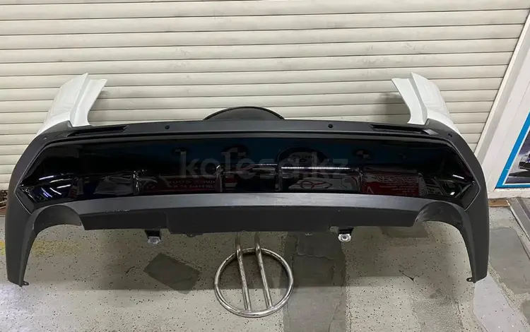 Задний бампер в сборе Toyota RAV4 ORİGİNAL за 60 000 тг. в Алматы