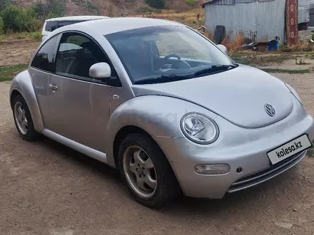 Volkswagen Beetle 2000 года за 2 500 000 тг. в Алматы