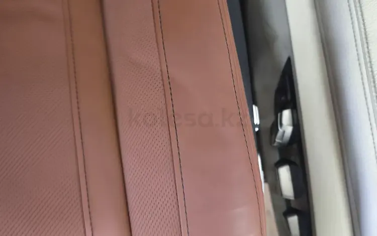 Сиденья передние за 1 800 000 тг. в Алматы