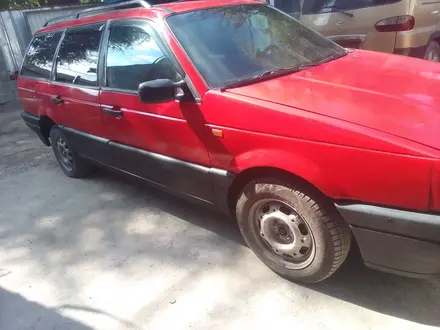 Volkswagen Passat 1993 года за 1 250 000 тг. в Алматы – фото 2