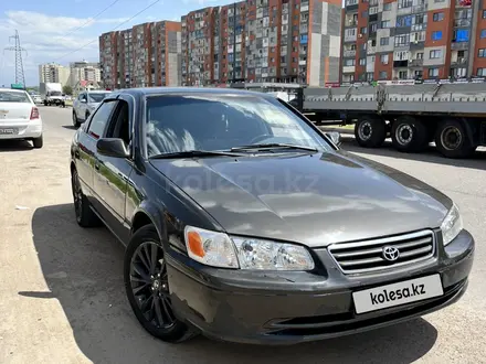 Toyota Camry 2000 года за 3 700 000 тг. в Алматы – фото 5