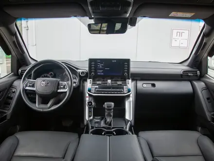 Toyota Land Cruiser 2022 года за 42 000 000 тг. в Алматы – фото 12