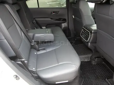 Toyota Land Cruiser 2022 года за 42 000 000 тг. в Алматы – фото 16