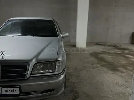 Mercedes-Benz C 240 1998 года за 3 000 000 тг. в Астана – фото 7