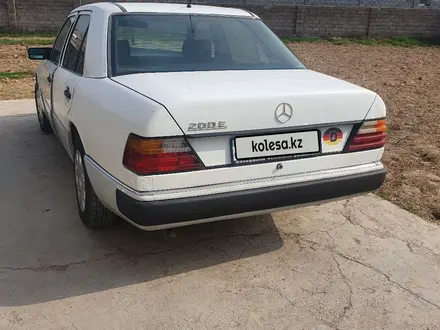 Mercedes-Benz E 200 1992 года за 1 650 000 тг. в Шымкент – фото 2