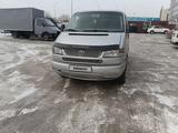 Volkswagen Caravelle 2002 года за 6 100 000 тг. в Караганда