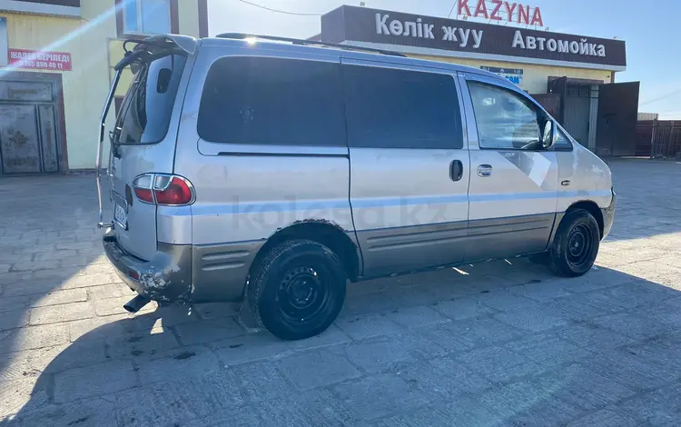 Hyundai Starex 2002 годаүшін1 800 000 тг. в Жанаозен