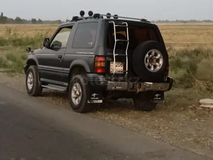 Mitsubishi Pajero 1994 года за 2 500 000 тг. в Тараз – фото 2