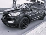 Hyundai Santa Fe 2013 года за 13 500 000 тг. в Астана