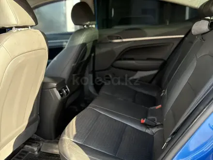 Hyundai Elantra 2017 года за 7 500 000 тг. в Алматы – фото 21