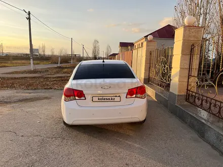 Chevrolet Cruze 2012 года за 3 000 000 тг. в Актобе – фото 3