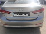 Hyundai Elantra 2017 годаfor8 000 000 тг. в Актау – фото 3