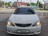 Toyota Camry 2005 года за 6 700 000 тг. в Алматы – фото 2