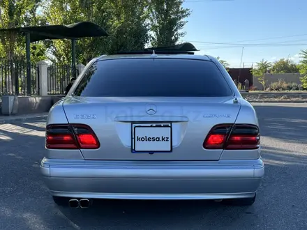 Mercedes-Benz E 320 2001 года за 5 200 000 тг. в Туркестан – фото 6