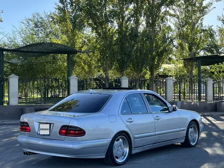 Mercedes-Benz E 320 2001 года за 5 200 000 тг. в Туркестан – фото 7