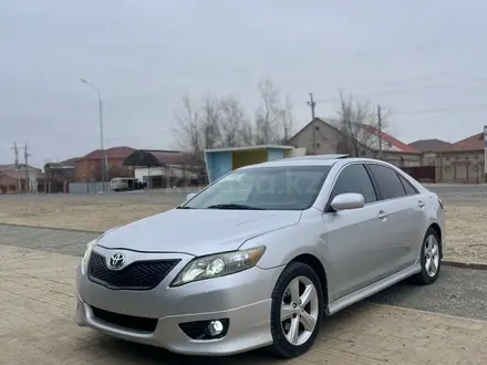 Toyota Camry 2011 года за 4 500 000 тг. в Кульсары – фото 2